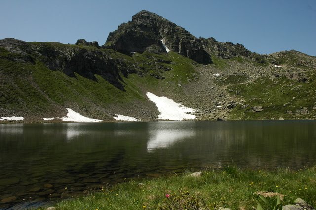 Castèl e lago di Bombasèl by aldo de bastiani