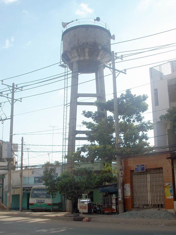 Tháp nước cũ - Wartertower old by Vietnam - Paracels