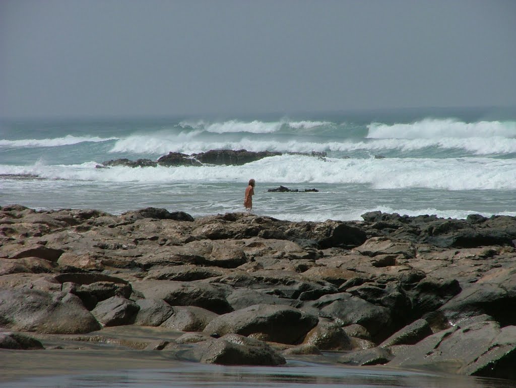 Calle Castillo del Rico Roque, 6, 35650 El Cotillo, Las Palmas, Spain by Morgan Johansson