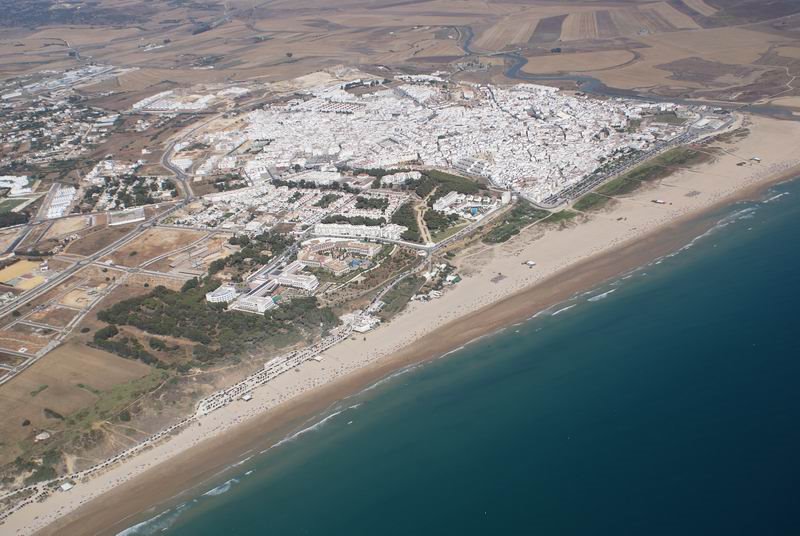 CONIL A VISTA DE PAJARO by JOSE LOJO