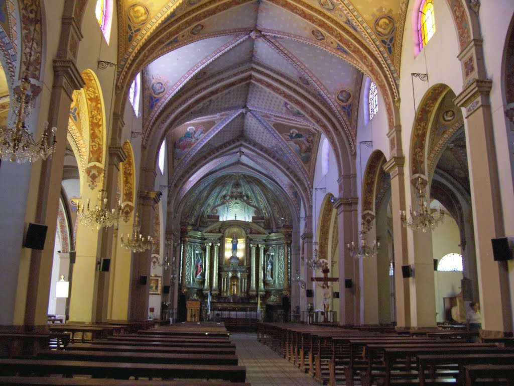 Parroquia del Santísimo Sacramento by Hector Tavella