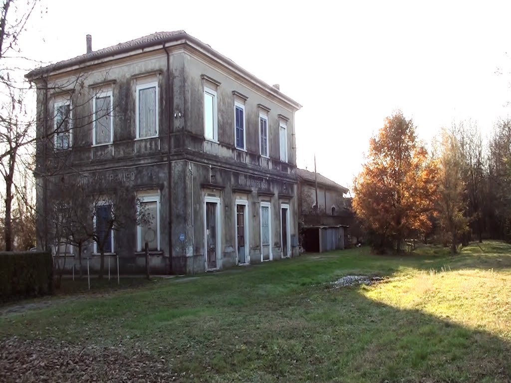 Ex stazione ferroviaria linea Treviso Ostiglia by Nicola Applicazione