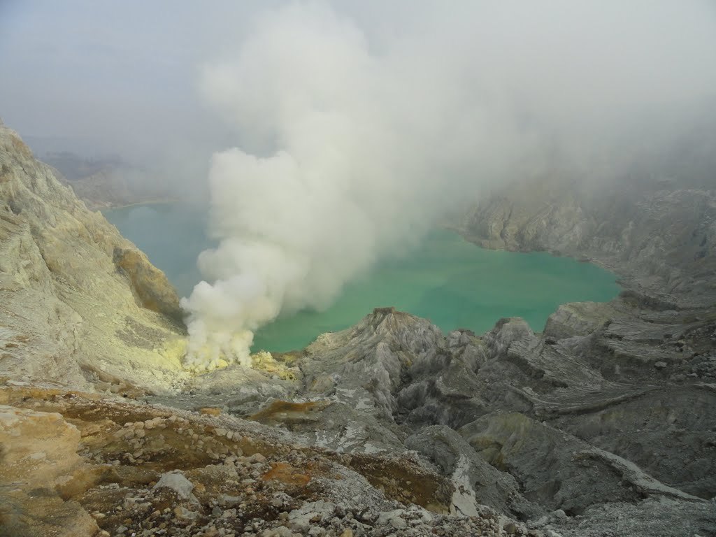 Kawah Jien by david cayrouse