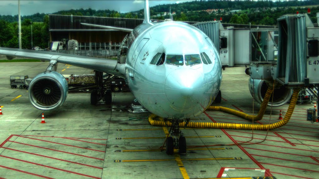 Zrh 8.9.2011 tiltshift hdr by bruno lauper