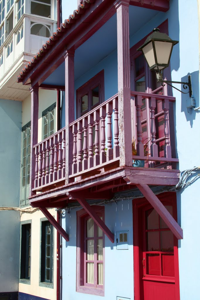 Balcones by Antonio Zayas