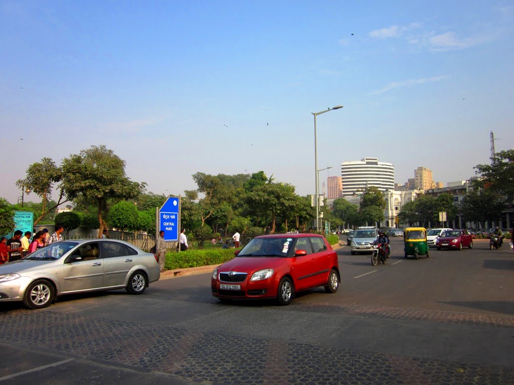 Beautiful Roads of New Delhi by piyush singh