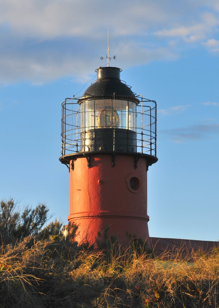 Argentinien, Valdés-Halbinsel: Leuchtturm an der Punta Delgada by Klaus Rommel