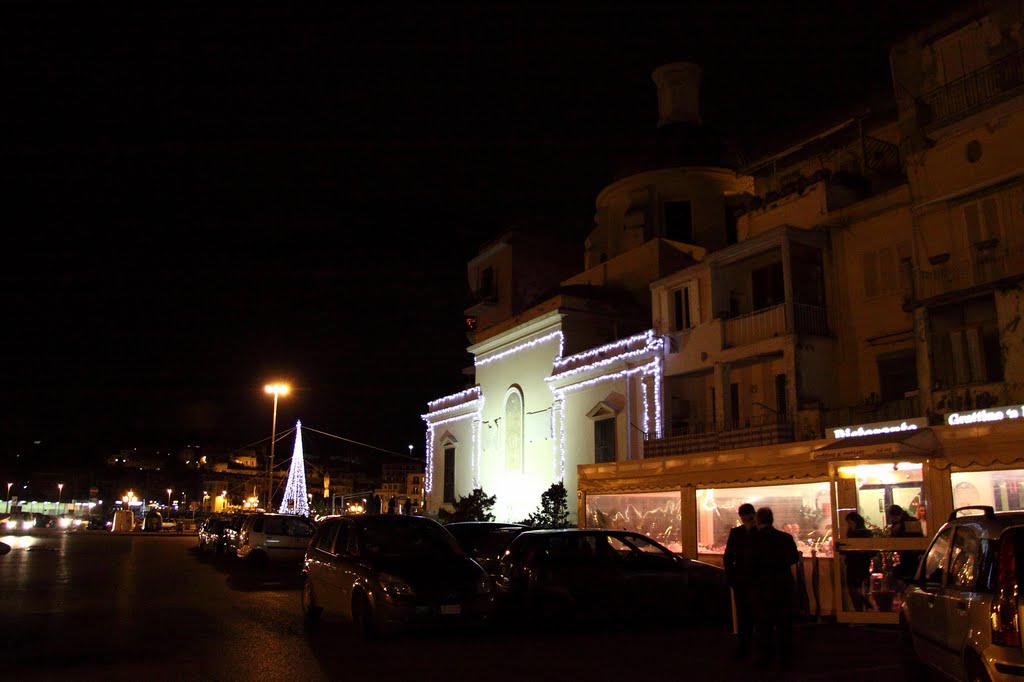 Pozzuoli, zona portuale by Pietro Ricciardi