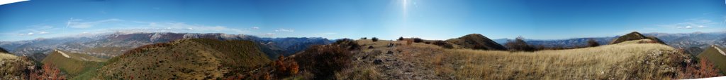 Vue Panoramique au Sommet de Cousson by maxime.moncade