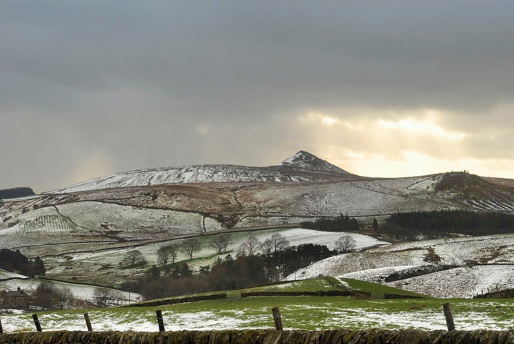 Shutlingsloe by David Humphreys