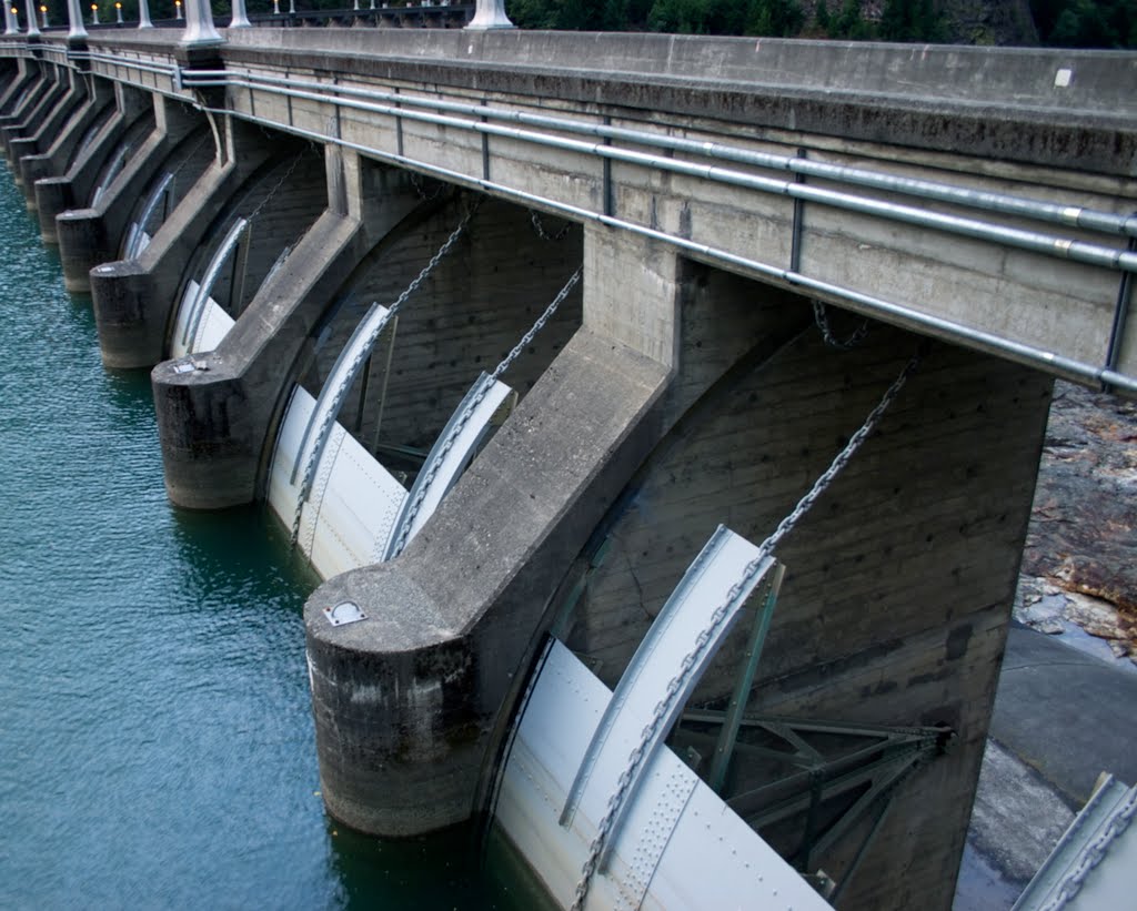 Diablo Dam Spillway Gates by chris metz