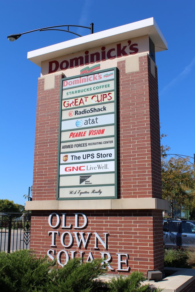 Old Town Square sign across from Cabrini Green by epodewell