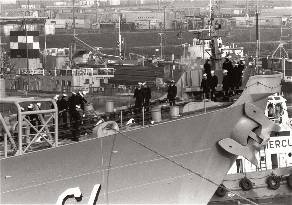 Iowa mooring at quay 1986 by Matthias Matthias (m…