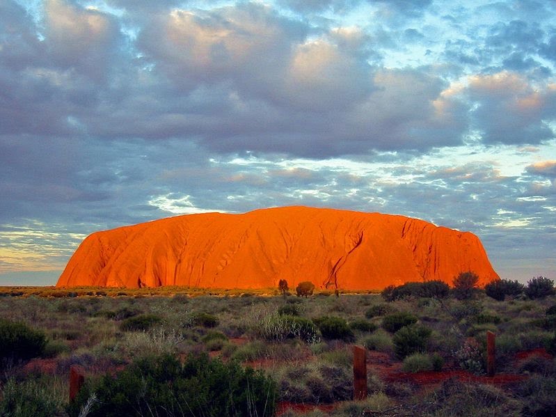 'Ayers Rock, Australia by R-Hubert