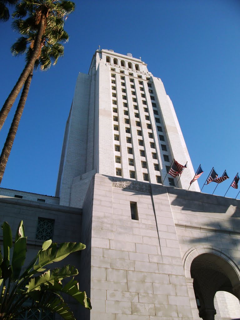 Los Angeles City Hall (11-2011) by olivella ferret