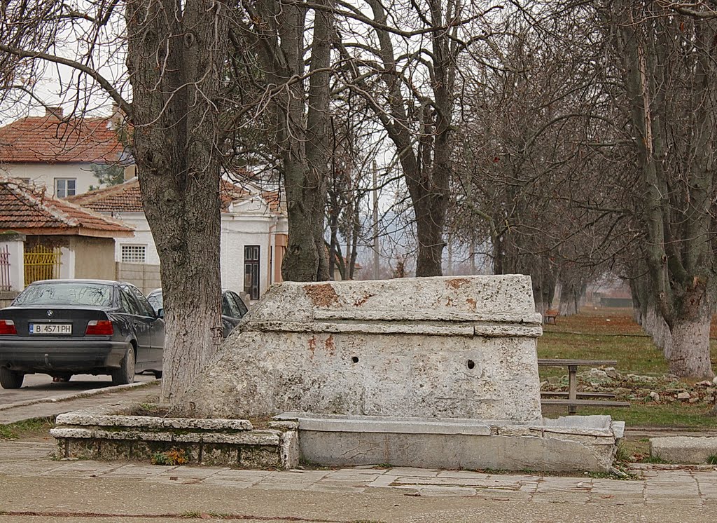 Fountain in village Blaskovo; Чешма в село Блъсково by aticank