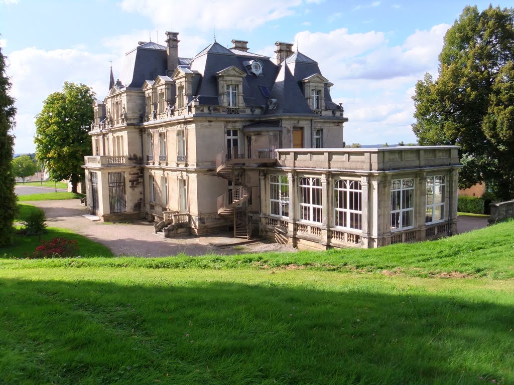 Xertigny le Château by Nidoo