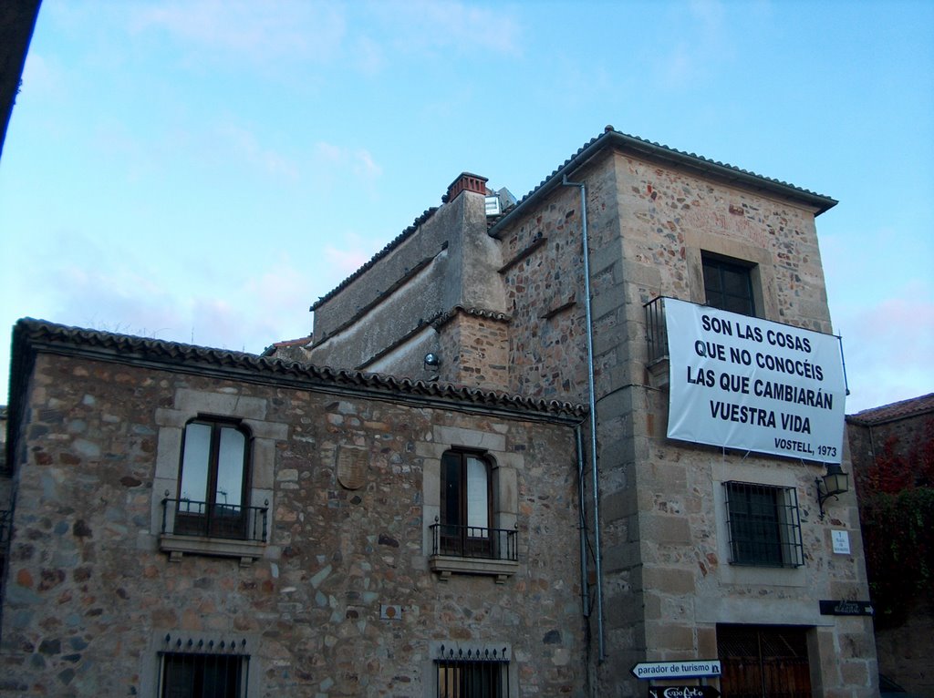 El pasado del hotel Atrio en Cáceres by Ricardo Pérez