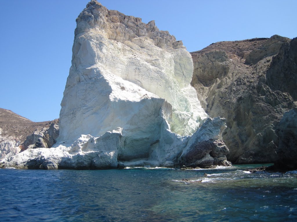 White Beach, Santorini by Luiz Marcelo