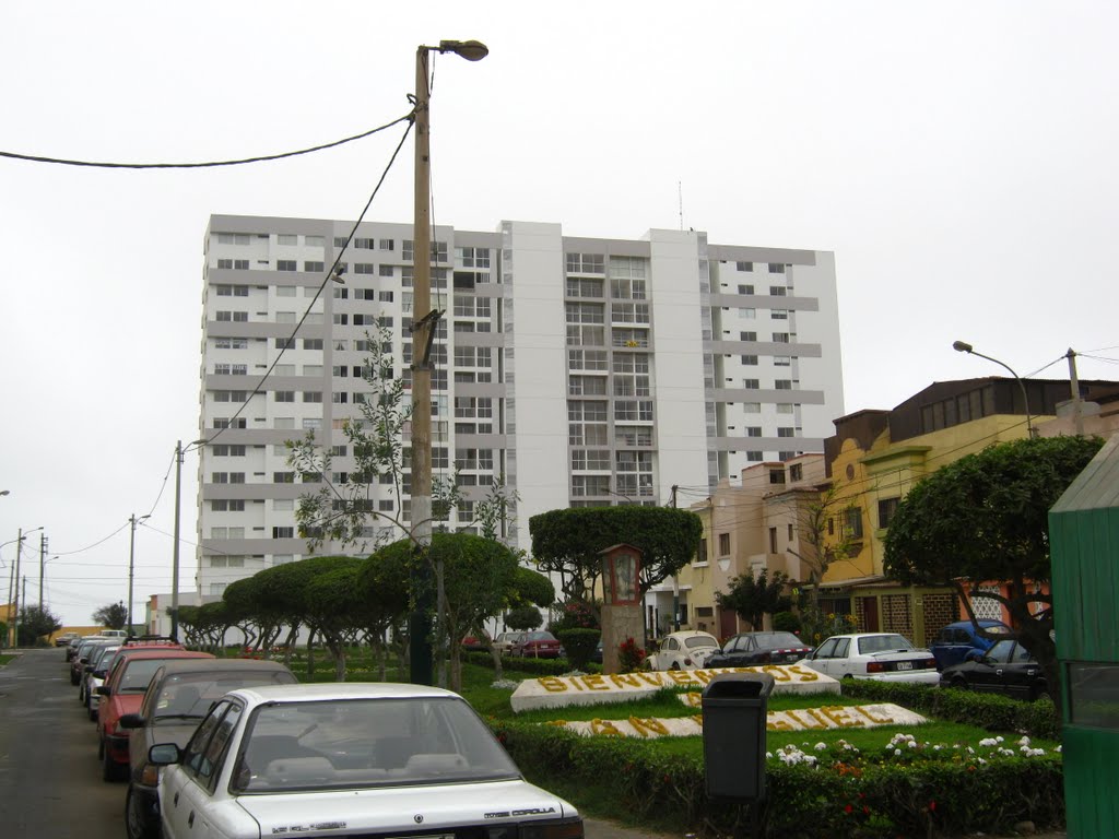 Edificio frente al mar que te hará sombra y opacará by Qechcan13