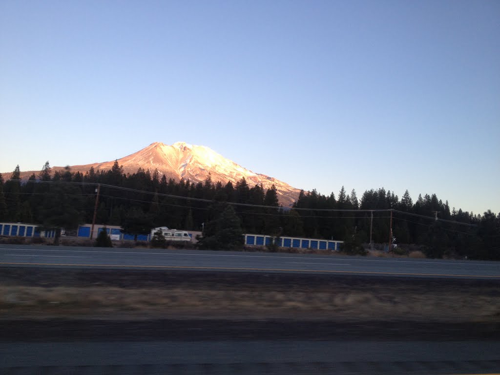 Mt Shasta Sunset by jpsahi