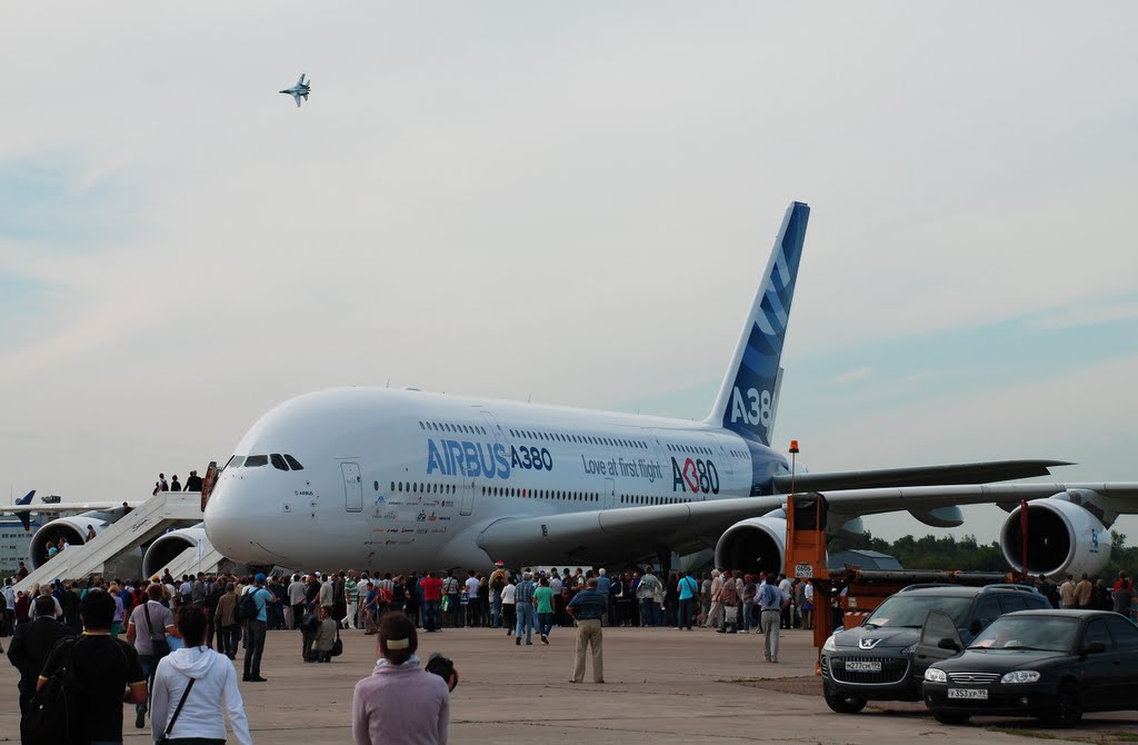 A380 by Oleg Lomov