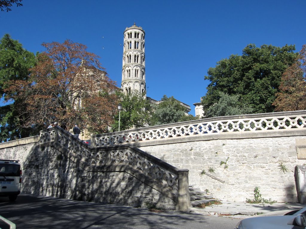 La Tour Fenestrelle in Uzes/ Romanischer Glockenturm aus dem 12.Jh. by frferdd