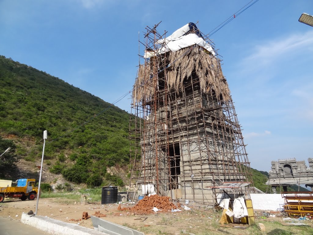 Thadagam R.F., Tamil Nadu, India by santhoshyuvaraj