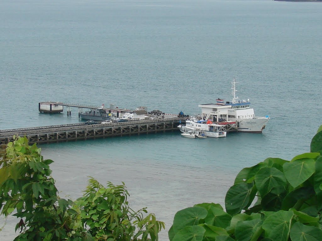 Jetty on Panwa bay by qaderrr