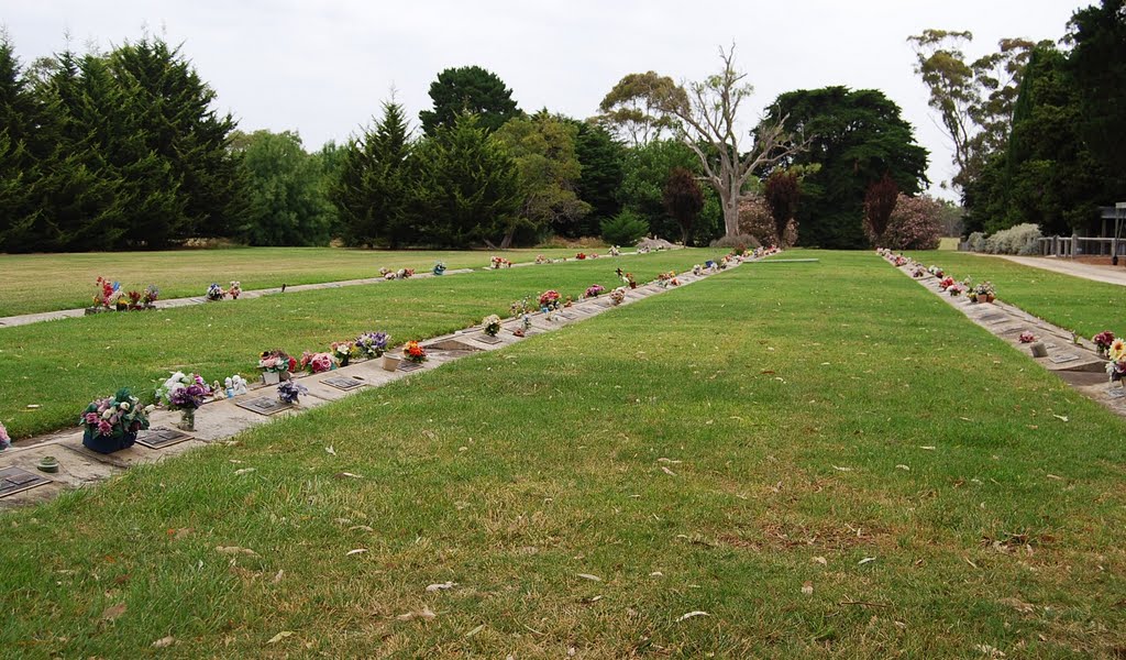 Lawn sites seen from entrance by Phaedrus Fleurieu