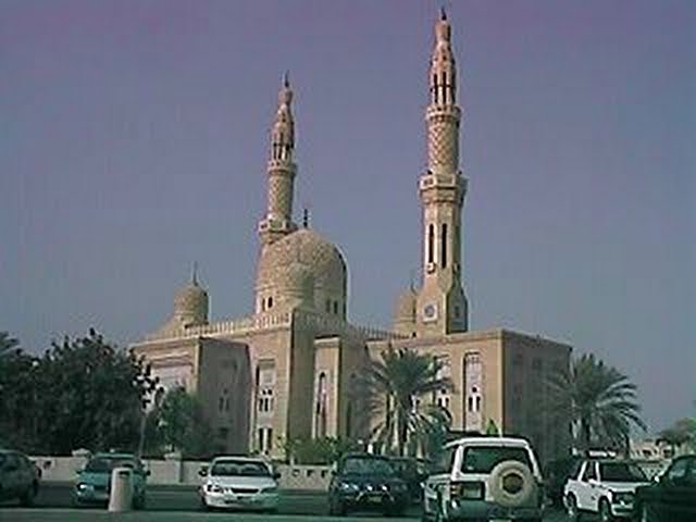 Jumeirah Mosque by kajikawa