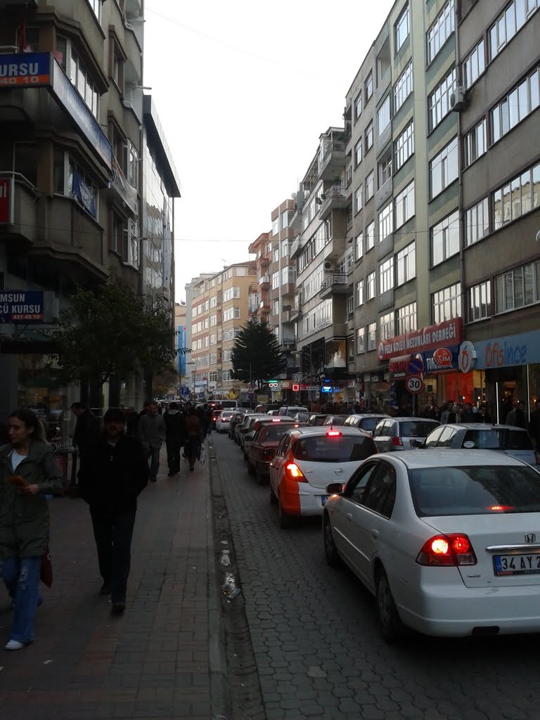 İstiklal Caddesi www.facebook.com/alpertunga553 by alpertunga553