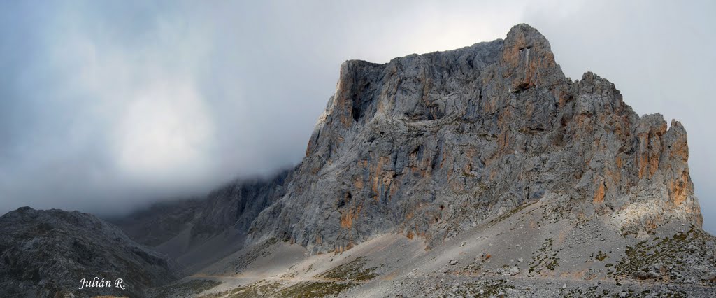 Panoramica de Peña Olvidada (dedicada a Jesus Miguel Balleros) by Julián R.