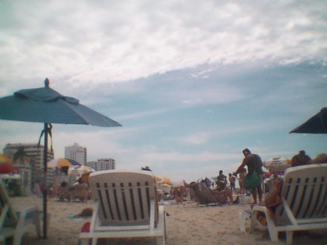 Praia de Ipanema by kajikawa