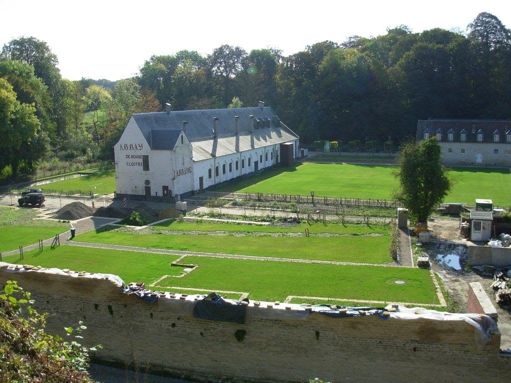 Abbaye de Rouge Cloître by padre jeannot