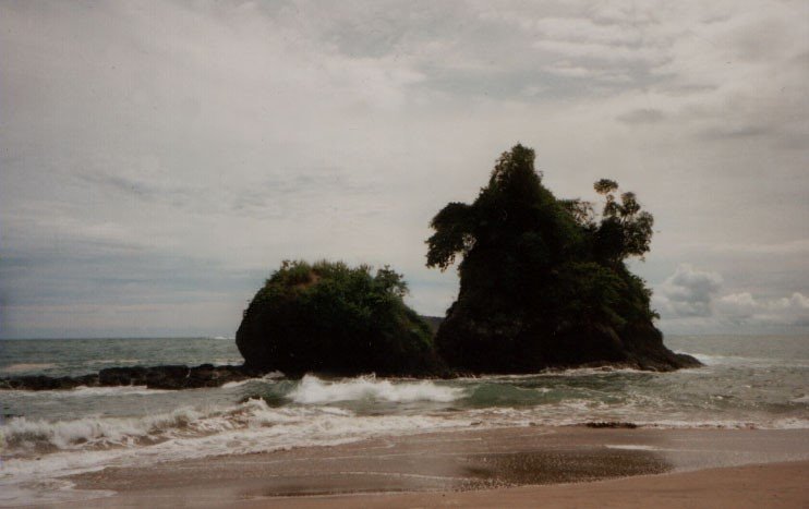 Strandfelsen im Parque Nacional Manuel Antonio by Halogucker