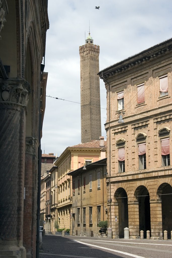 Bologna_via Santo Stefano by Laura Sayalero Plate…