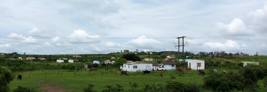 Near Hlabisa by Maria Wagener