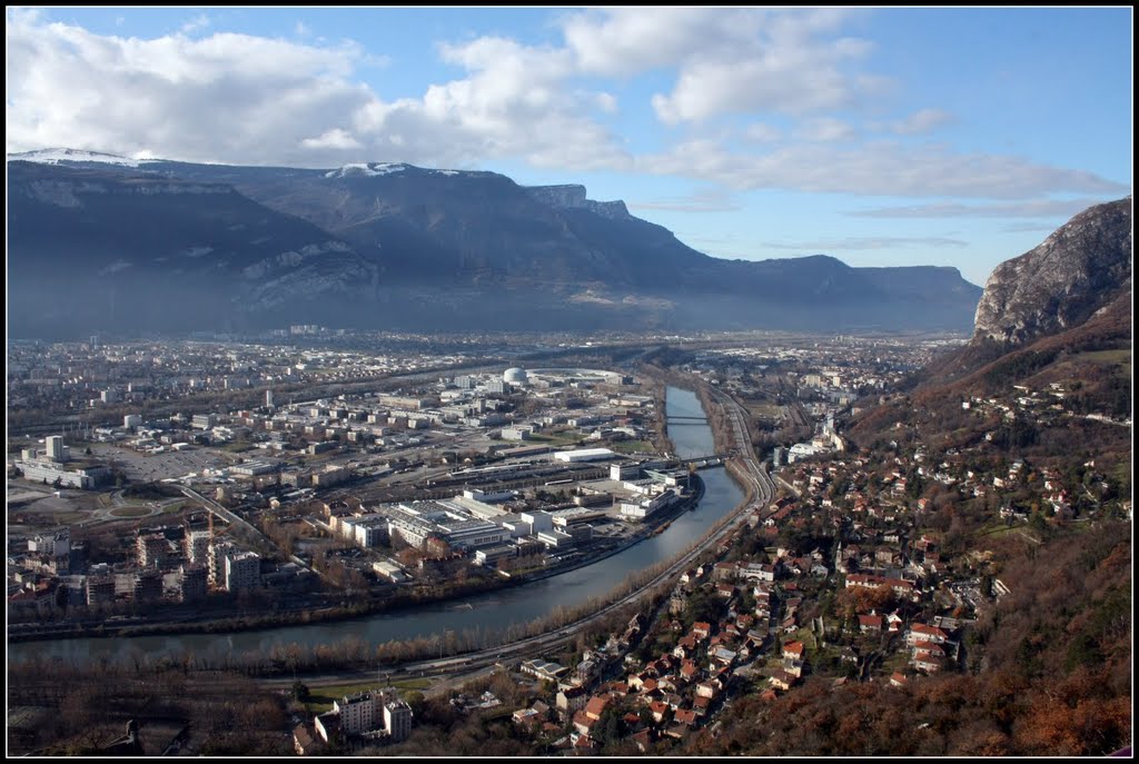 Grenoble , vue de la Bastille by gentiane73