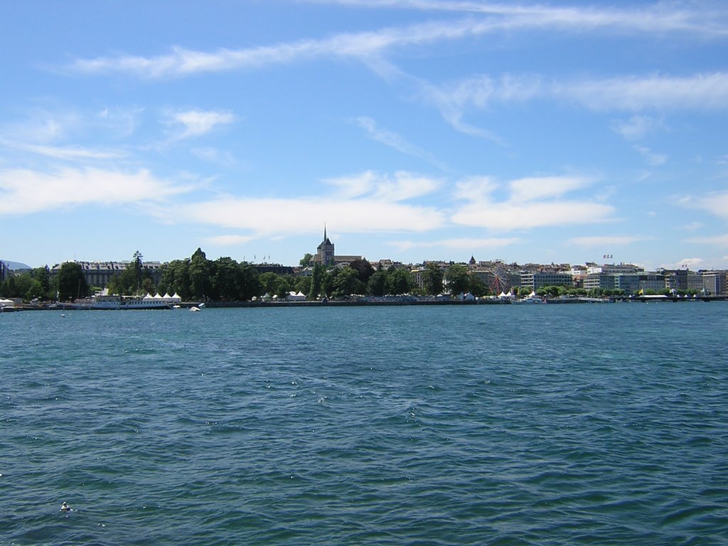 Geneve, view from Lac Léman (Switzerland), summer 2004 by rdaniel