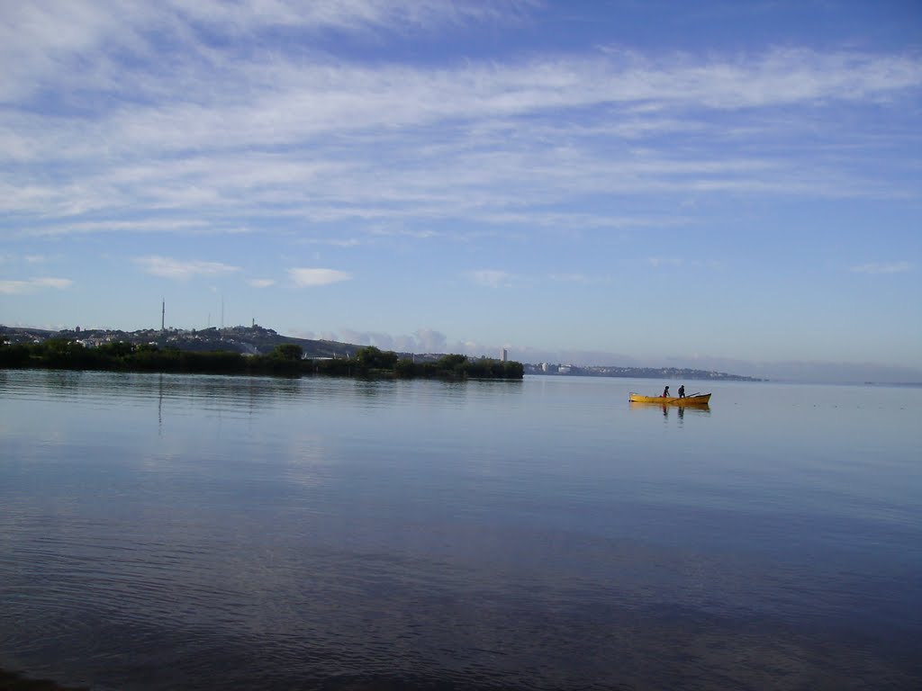 Morro Santa Tereza e R. Guaíba (POA) by andres alvaro rodrig…