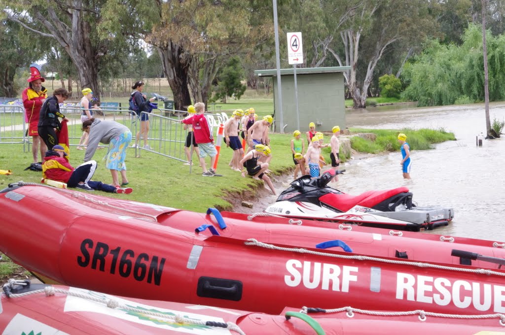 Getting ready for U12s Triathlon: Wagga Wagga by snucklepuff