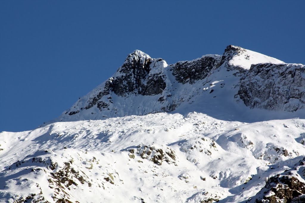 Im Fäld - Pointe d'Arbola, 2409 m. by Charly-G. Arbellay