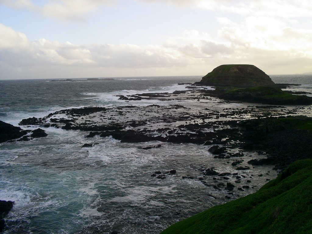 Cape Woollamai, Philip Island by Mike P