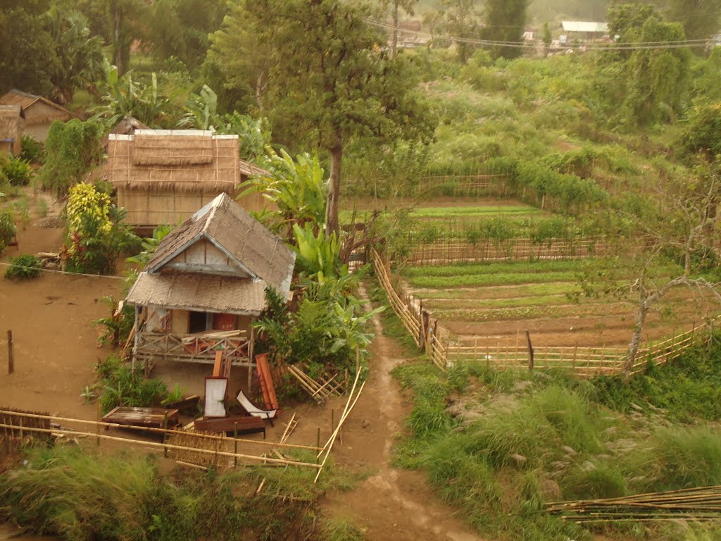 Vang Vieng, Laos by channe.suy