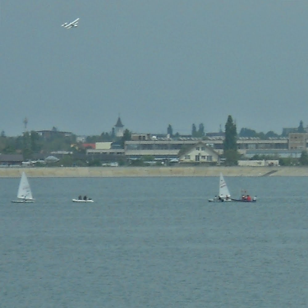 Festivalul AeroNautic Show ediţia 2 - Acrobații aeriene şi nautice (Lacul Morii) by search_me71