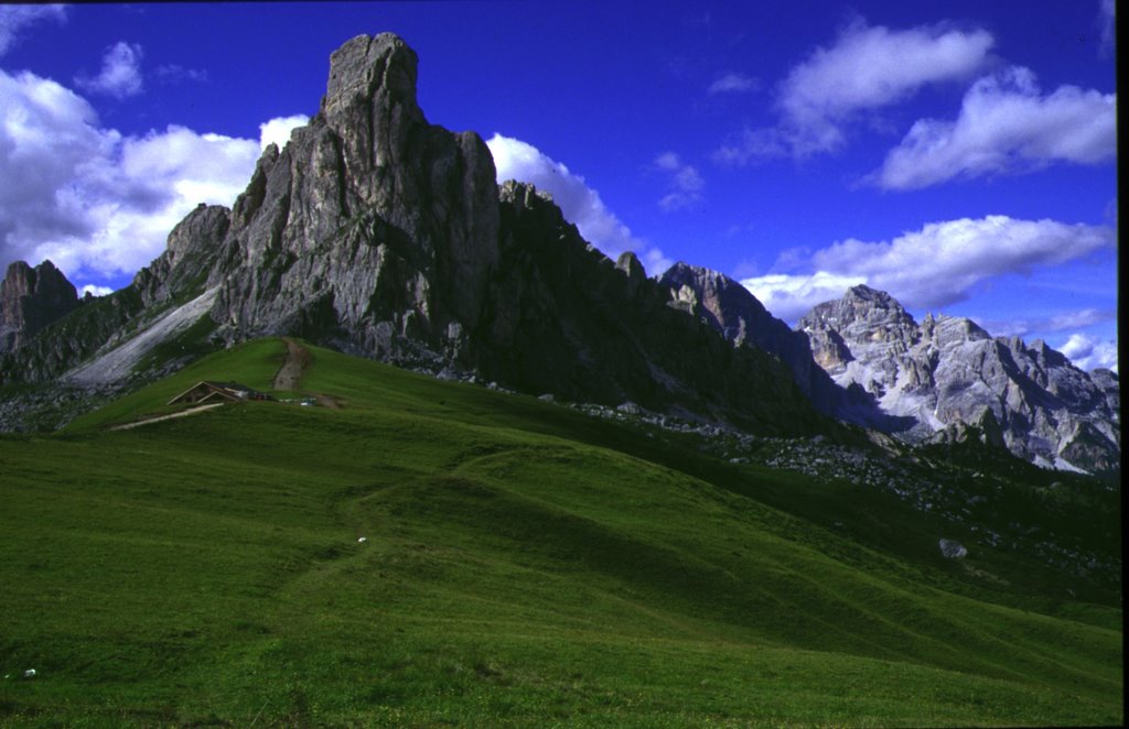 Passo Giau -La Gusela by oscar magelli