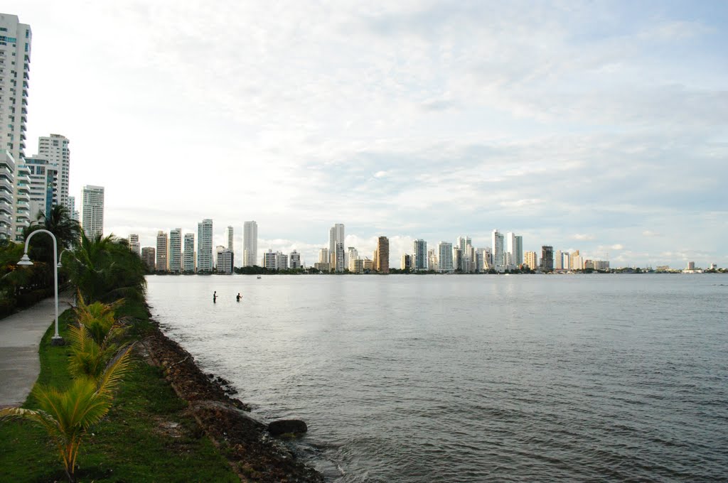 Paseo peatonal de Castillogrande, Bahia de Cartagena de Indias, Colombia, 2011 by MaritzaIBB