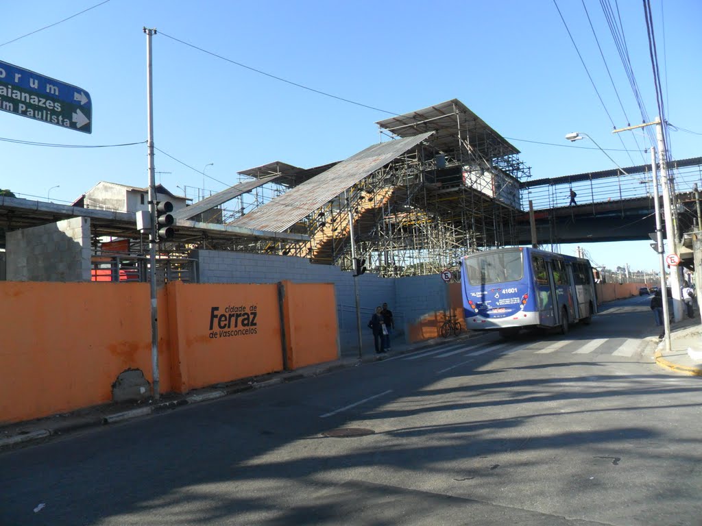 CPTM - Estação Provisória de Ferraz de Vasconcelos - SP - BRASIL by Vitor J. Quarelo