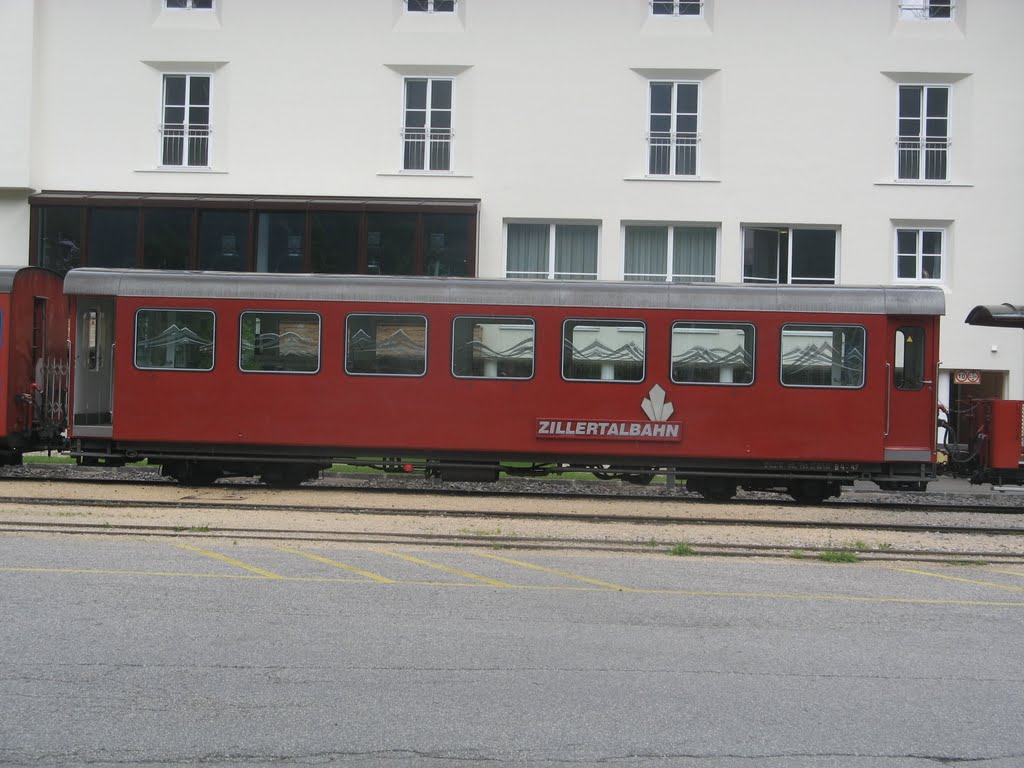 Der Kristallwagen der Zillertalbahn by Patrick Weijman